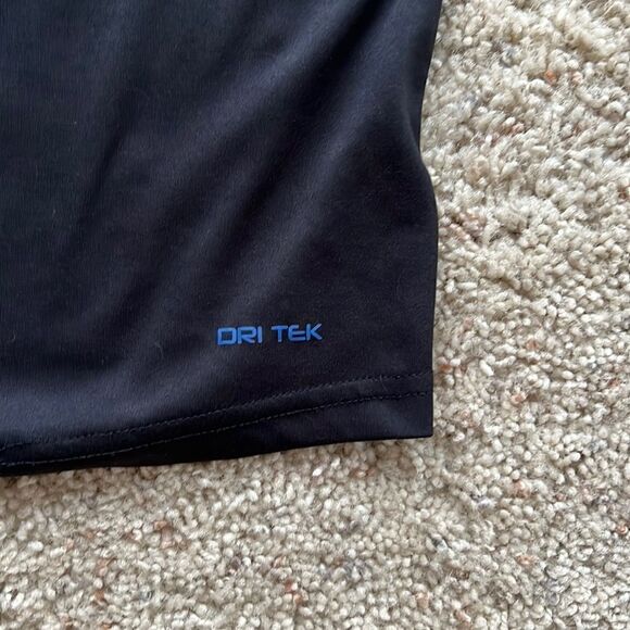 🐧 2 Boys Size Medium (10/12) Pittsburgh Penguins Shirts 🐧 - Picture 8 of 9